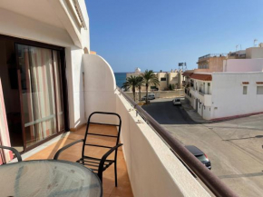 Bonito apartamento a 50m de la playa